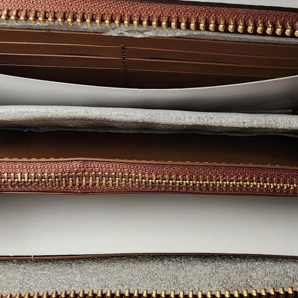 COACH Rainbow Pride Logo Canvas Zip Around Wallet 🌈 - Picture 5 of 5